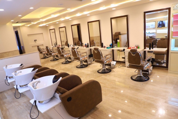 Salons go for makeover before throwing doors open