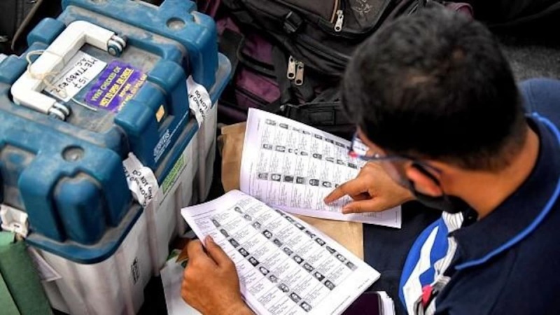 Media persons can now cast vote via postal ballot facility: Election commission